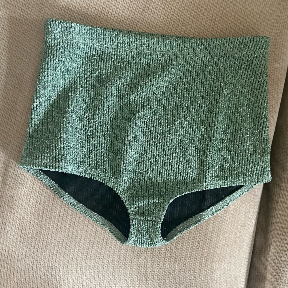 NWOT Zara underwear/intimates